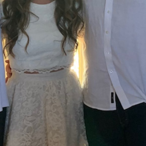 Wedding Dress - Picture 9 of 11